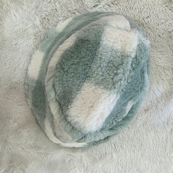 Stand Studio NWT Wera Fuzzy Check Bucket Hat Mint Wool Blend Medium